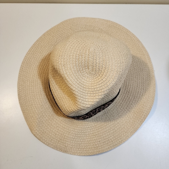 J. Crew Women's Vacation Beach Straw Cream and animal print hat M-L - Picture 8 of 12